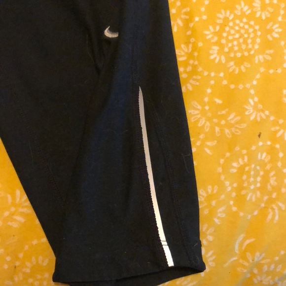 EUC Dri-fit capris - Picture 2 of 4
